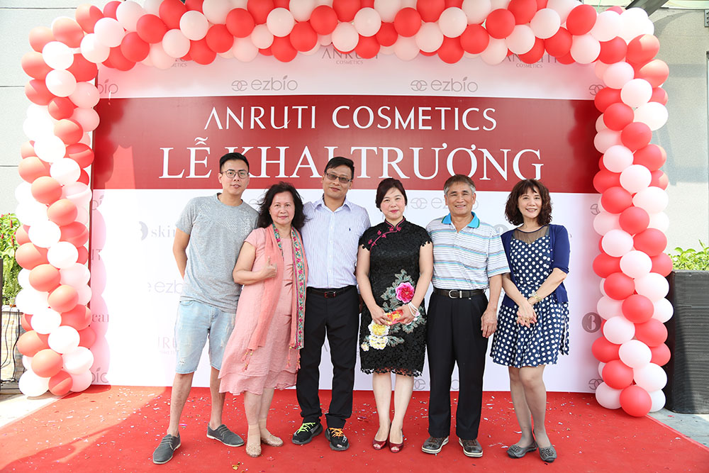 “ Lễ khai trương thương hiệu Anruti Cosmetic
