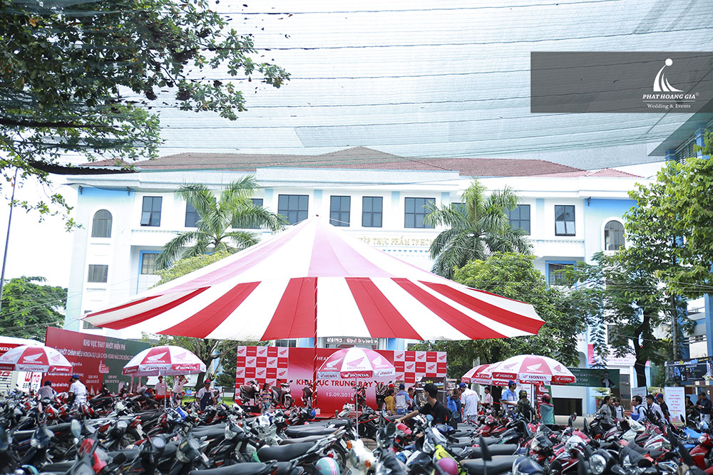 Sử dụng nhà bạt không gian trong tổ chức sự kiện