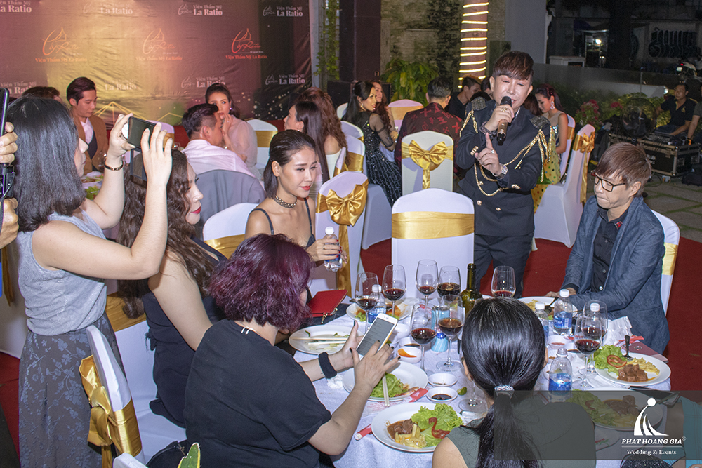 Viện thẩm mỹ Laratio – Hội ngộ nhan sắc hoàn hảo”