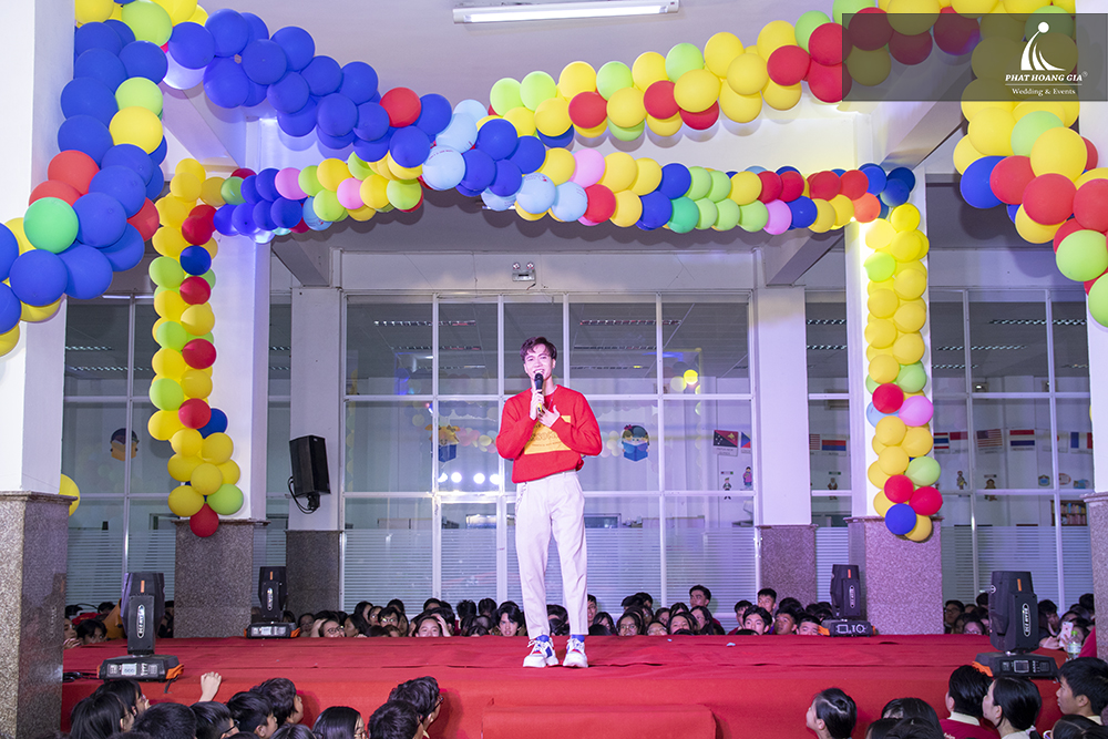 “Singing With Stars” – Trường Quốc tế Á Châu