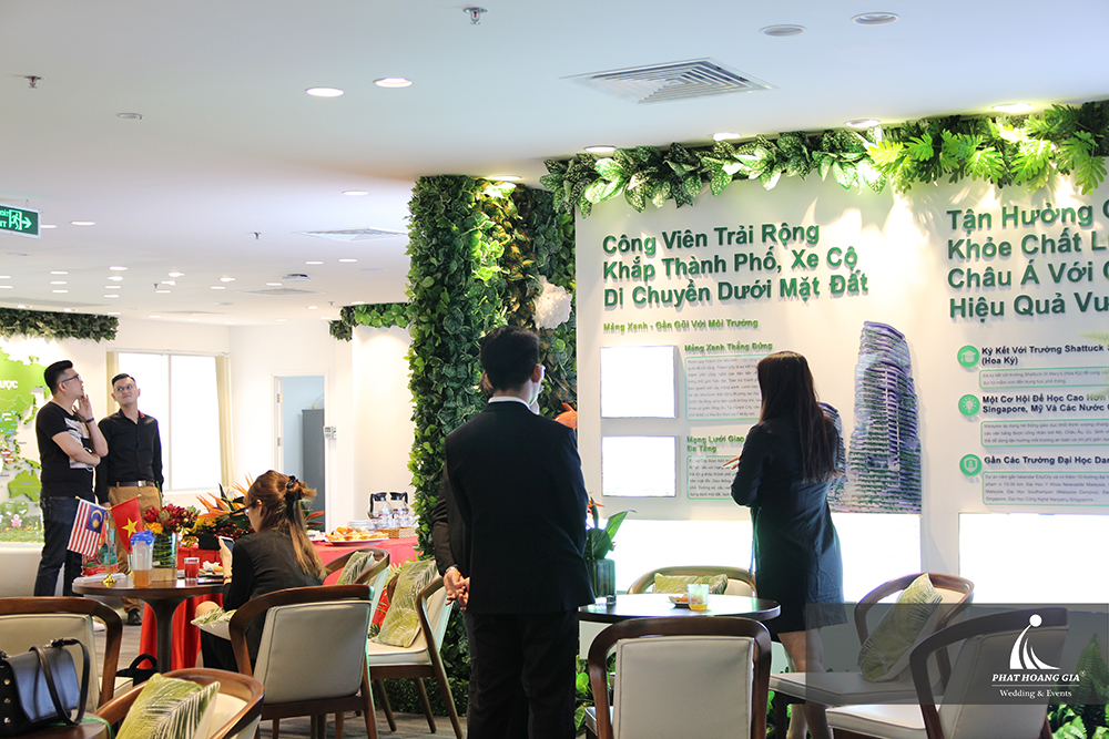 Lễ mở bán Forest City 