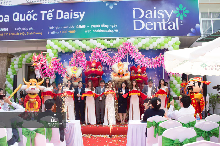 sự kiện khai trương phòng khám nha khoa quốc tế Daisy 