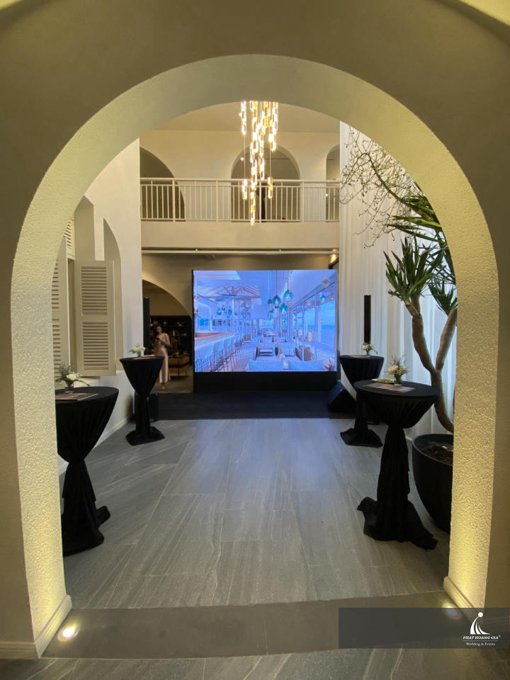 Khai trương The Art