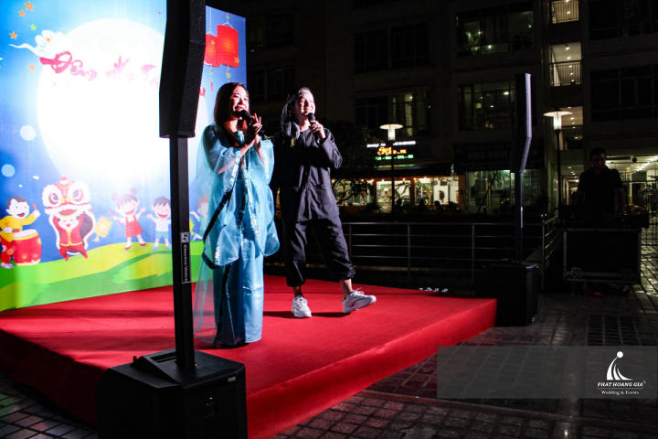 sân khấu đêm trung thu