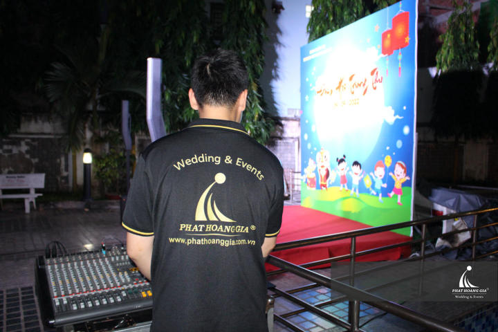 kỹ thuạt âm thanh chỉnh nhạc