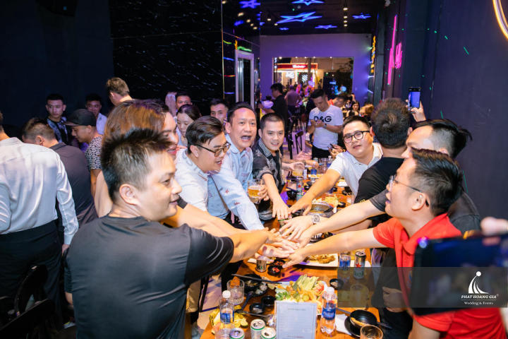 khai trương nhà hàng SEA A GARDEN