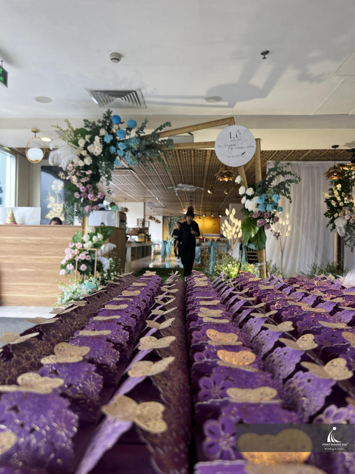 Tổ chức tiệc cưới