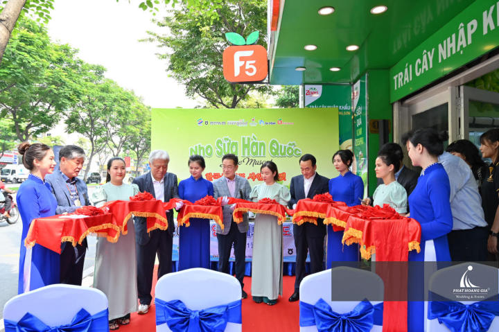 Ra mắt sản phẩm 