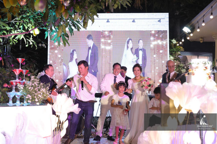 Tổ chức đám cưới trọn gói