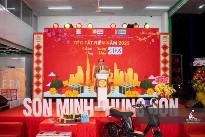 Year End Party Sơn Minh