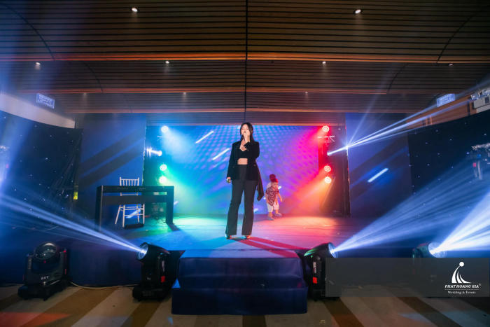 YEAR END PARTY 2022 - MOON LAND