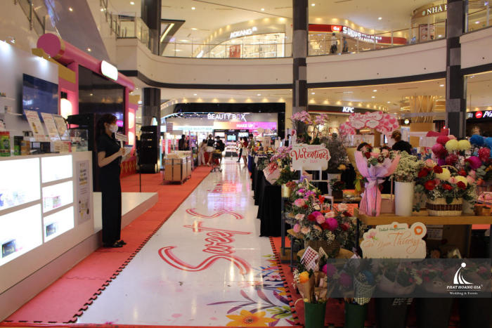 trang trí aeon mall