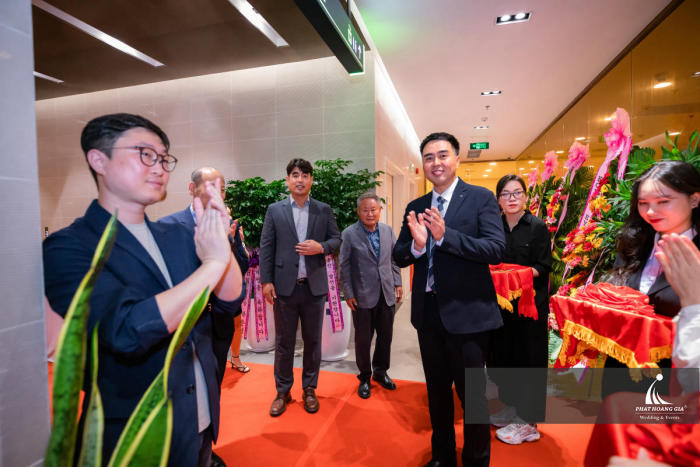 FRIENDS GOLF HOLDINGS VN