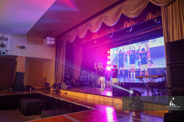 UNDERGROUND MUSIC SCHOOLS