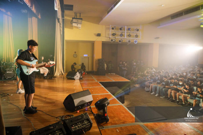 UNDERGROUND MUSIC SCHOOLS