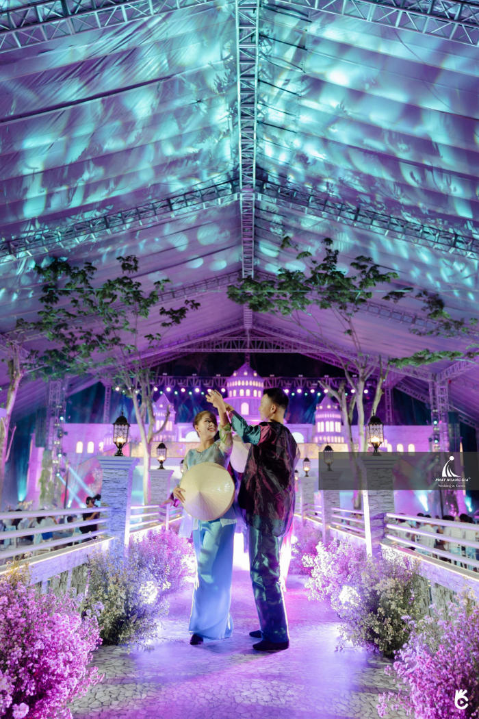 Tổ chức tiệc cưới trọn gói