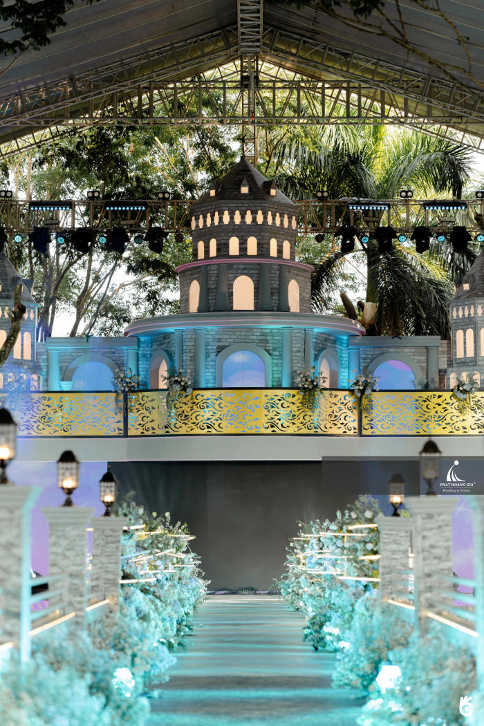 Tổ chức tiệc cưới trọn gói