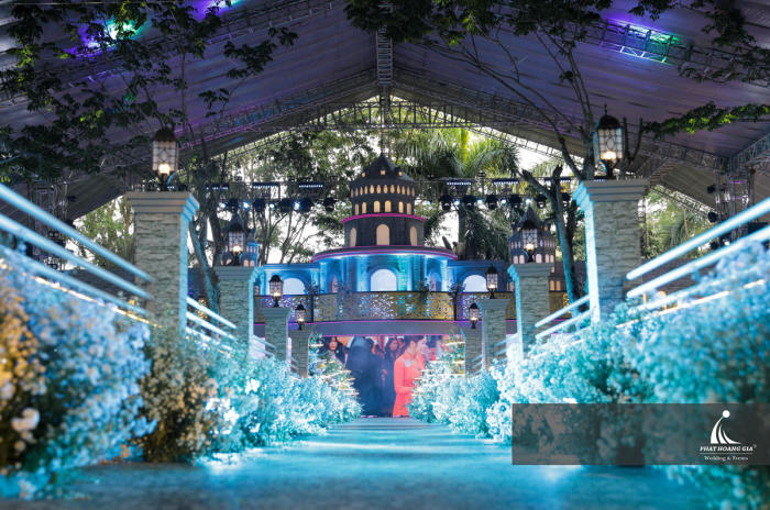 Tổ chức tiệc cưới trọn gói