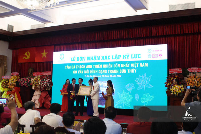 Lễ Đón Nhận Xác Lập Kỷ Lục