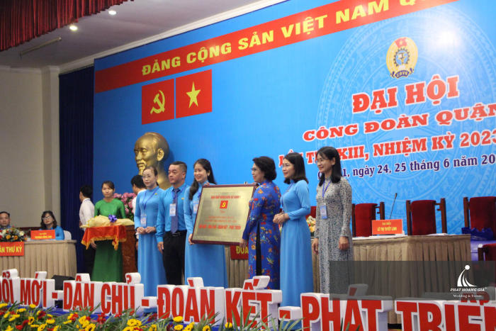 ĐẠI HỘI CÔNG ĐOÀN