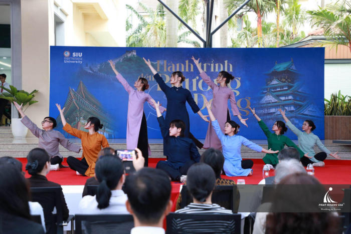 Hành trình đến phương Đông 