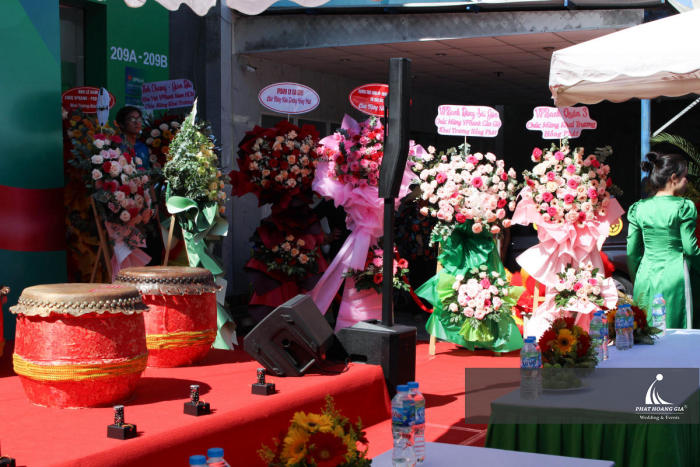 Khai trương VPbank