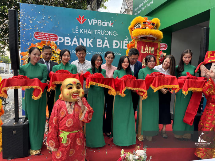 khai trương ngân hàng VP bank
