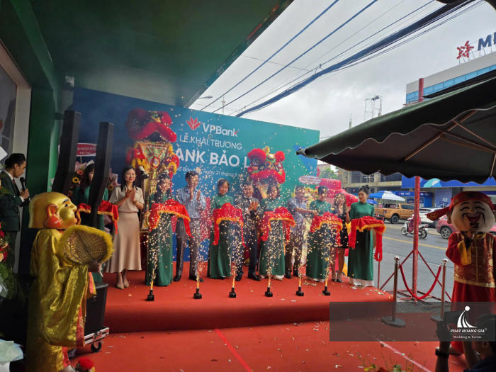 khai trương VP bank
