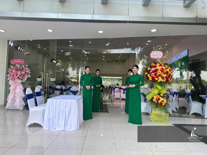 sự kiện mở bán