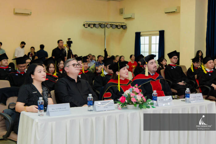 tôt nghiệp ASCENCIA