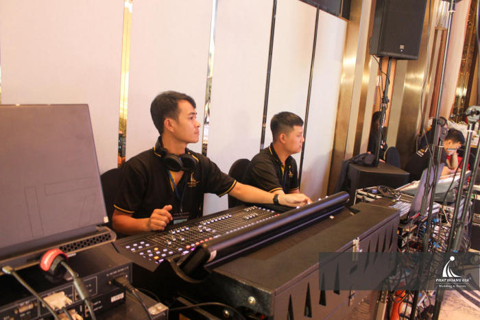 hội nghị khách hàng 2025