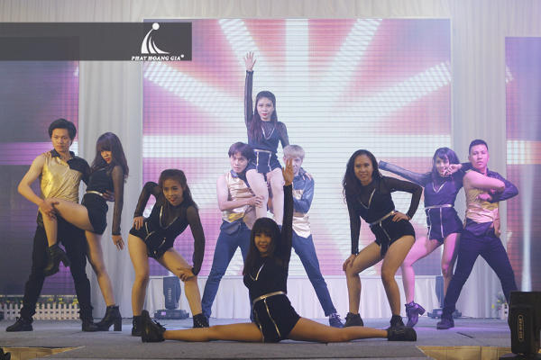 cung cấp vũ đoàn nhóm nhảy chuyên nghiệp 7