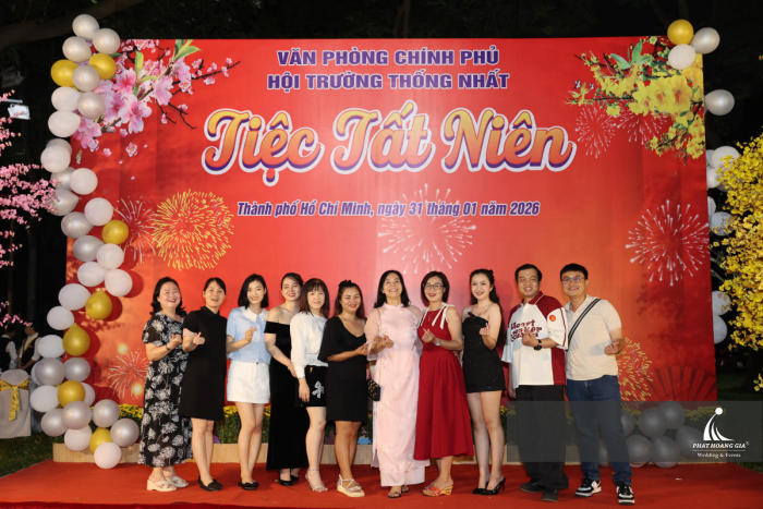 year end party Dinh Độc Lập