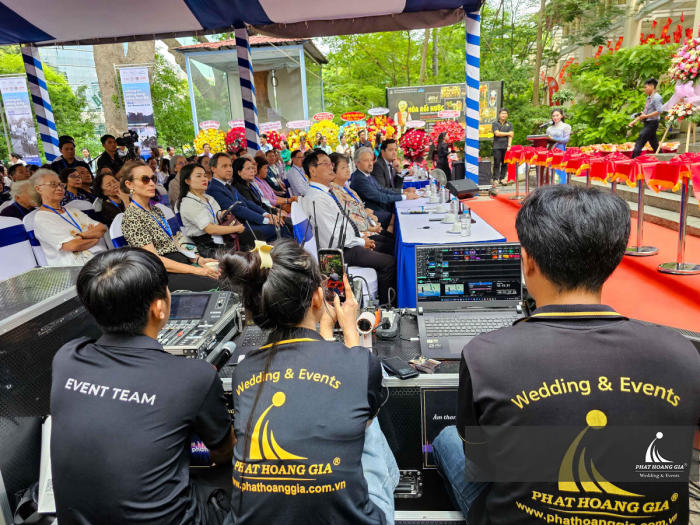 Chúng tôi, những dòng sông Nam Bộ