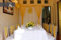 LỄ GIA TIÊN ẤM CÚNG VỚI TONE VÀNG ĐỒNG