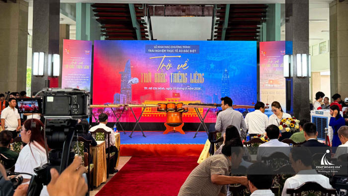 TRỞ VỀ THỜI KHẮC THIÊNG LIÊNG - VOV
