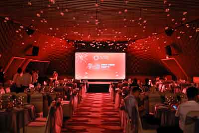 YEAR END PARTY - SOLIS