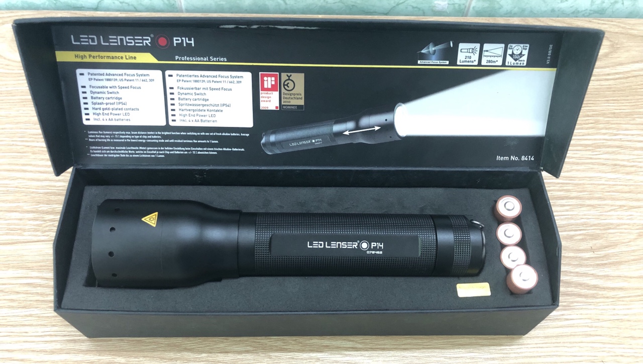 Đèn pin siêu sáng Led Lenser P14