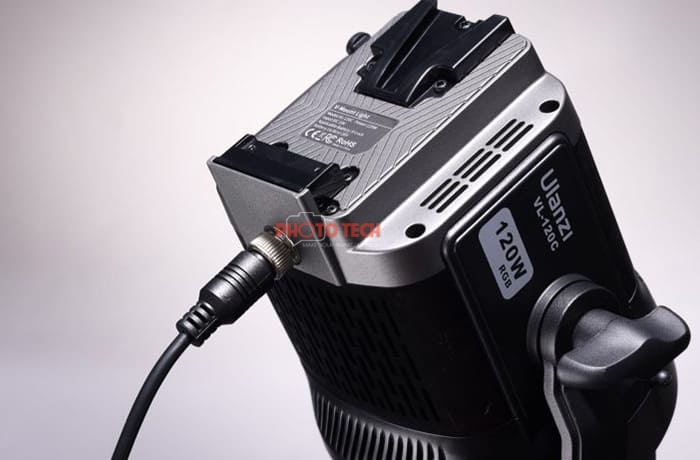 ulanzi-vl120c-120w-rgb-cob-light-3