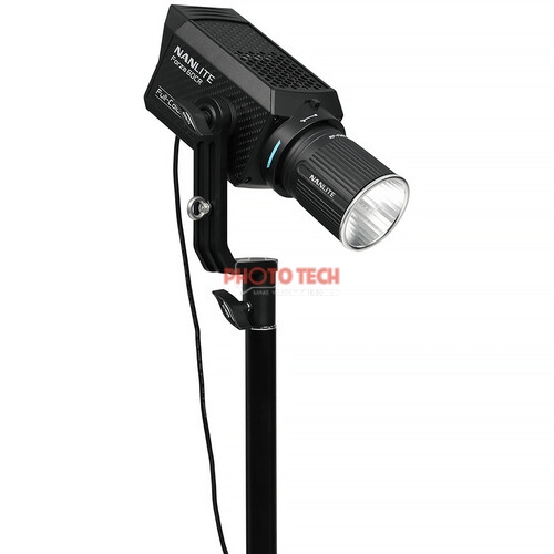 Nanlite Forza 60CR LED light