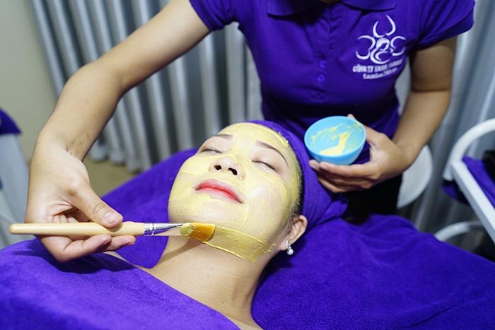 Chăm sóc da mặt Evacare