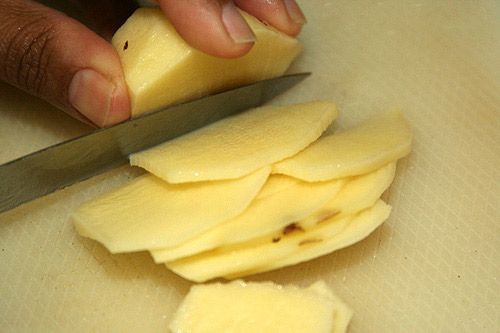9 CÁCH HẠ SỐT DÂN GIAN CHO TRẺ CỦA CÁC BÀ MẸ TÂY