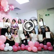 Ngày Phụ nữ Việt Nam “Hương thơm gặp em sẽ thắp sáng nét đẹp” Ngày Phụ nữ Việt Nam 