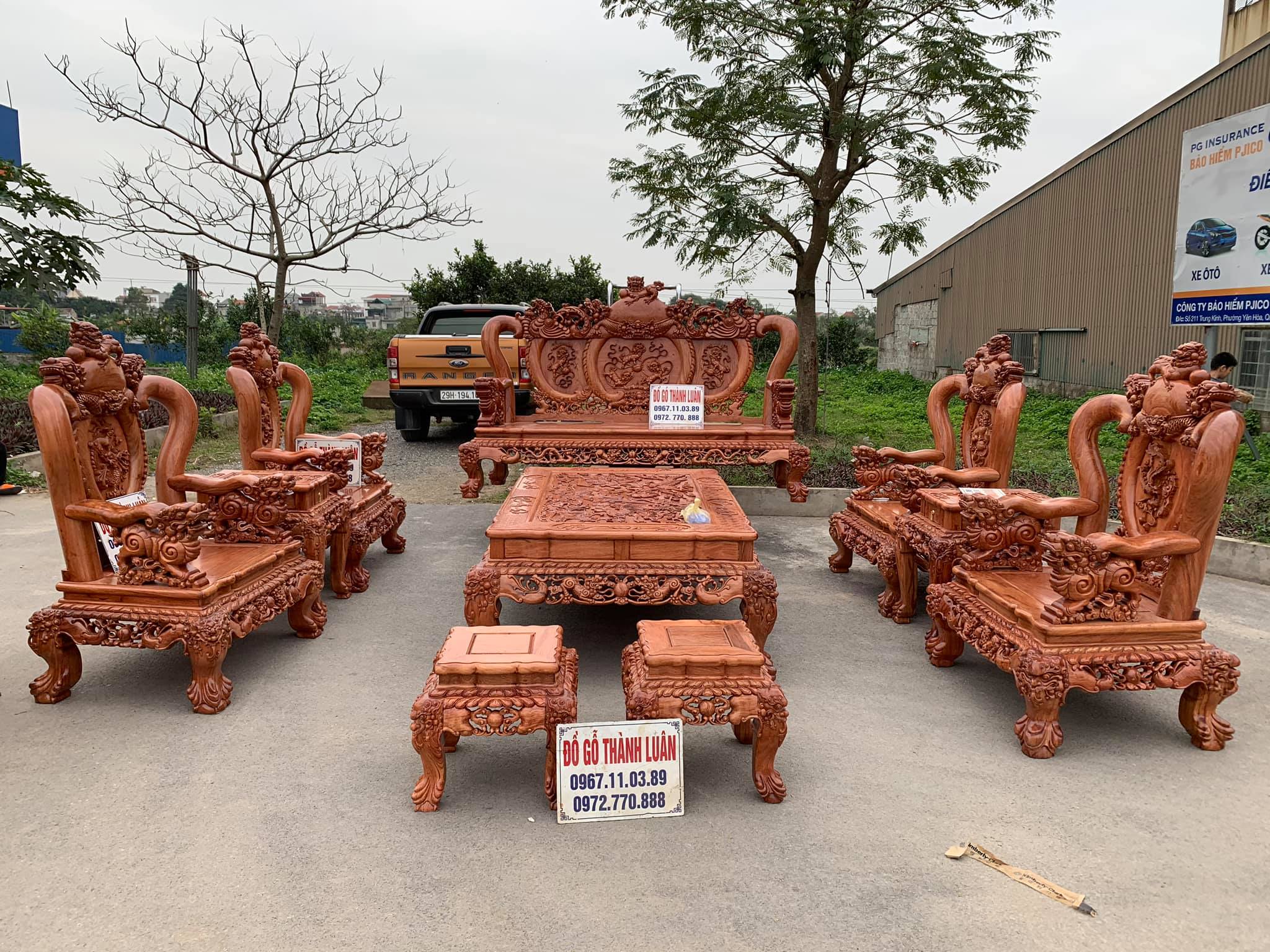 Bộ Ghế Nghê Bảo Đỉnh Gỗ Hương Đá Cột 12 Gồm 10 Món Khủng