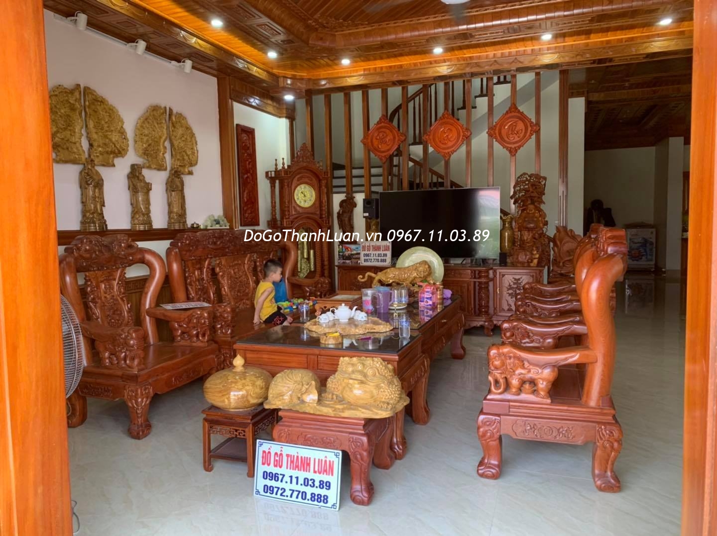 Đồ Gỗ Nội Thất Bộ Bàn Ghế Minh Quốc Voi Gỗ Hương Đá . Kệ tivi