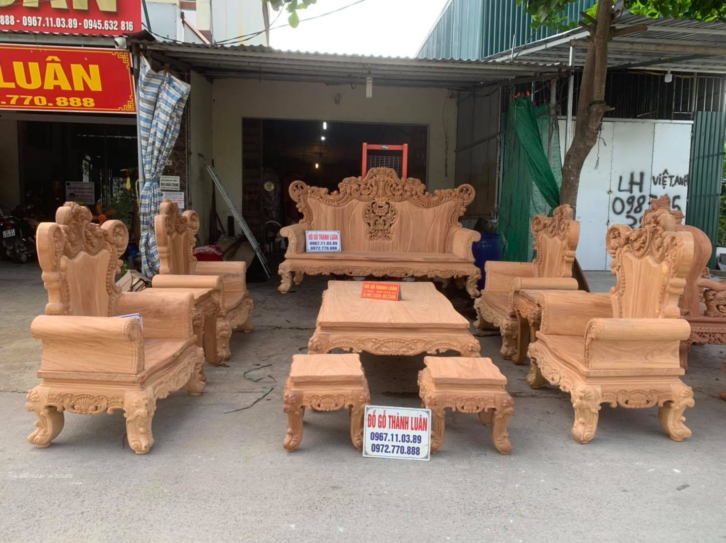 Bộ Ghế Louis Hoàng Gia Gỗ Gõ Đỏ 10 Món