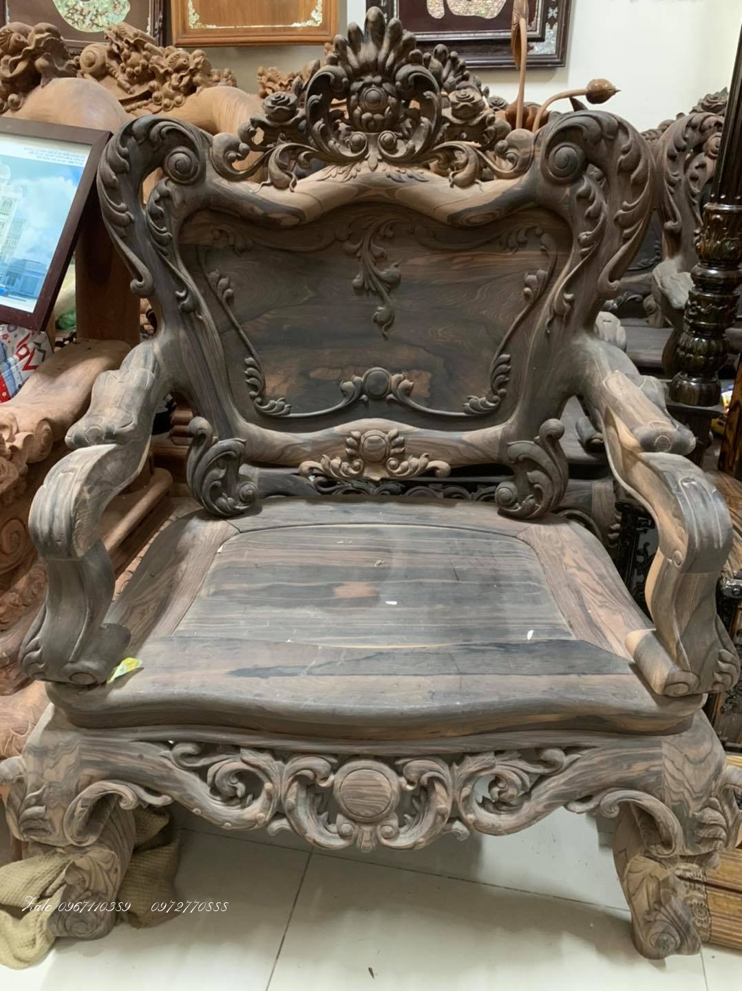 Bộ Bàn Ghế Lu-i (Louis) Tân Cổ Điển