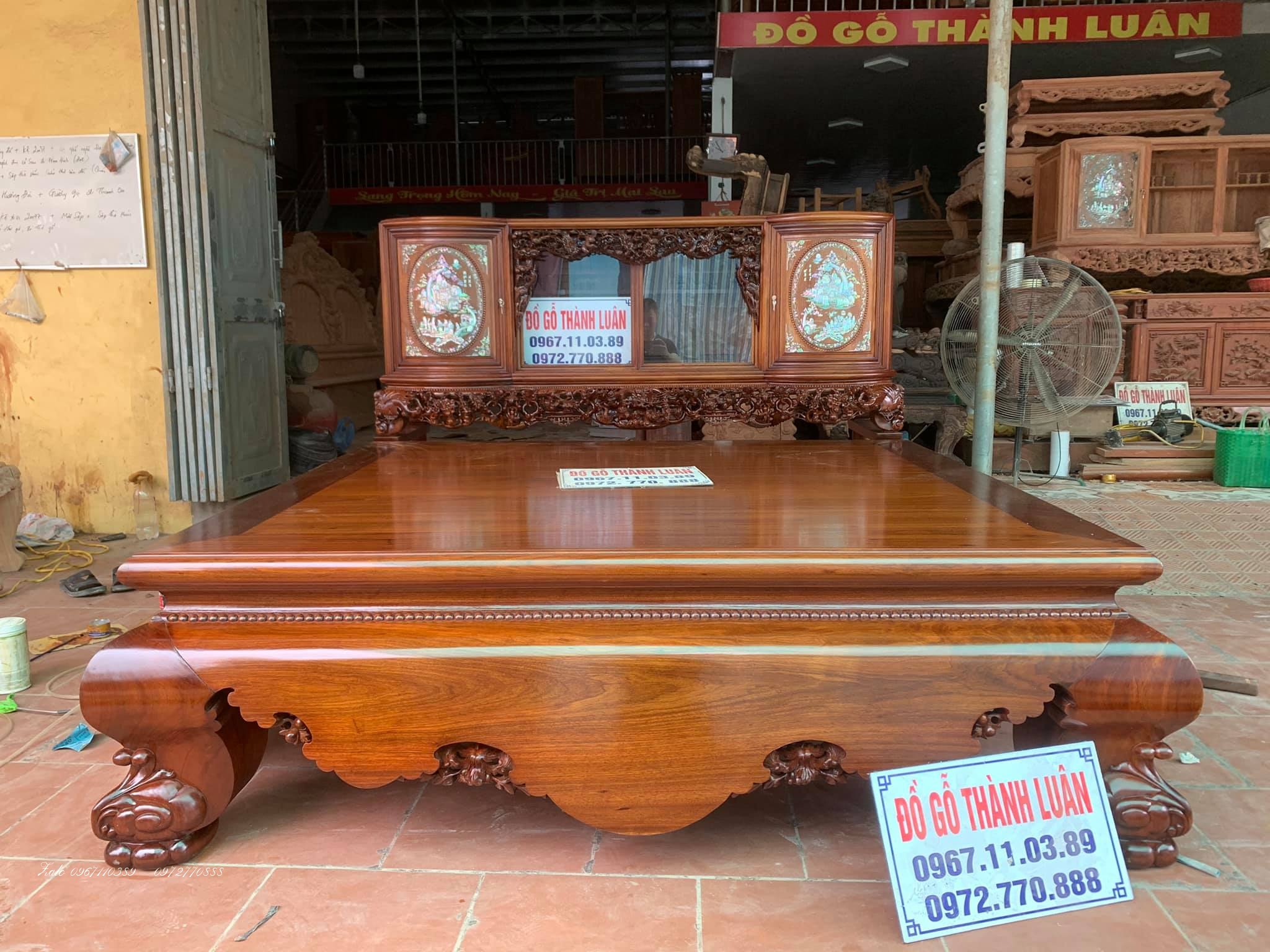 SẬP GỤ TỦ CHÈ SIÊU VÍP