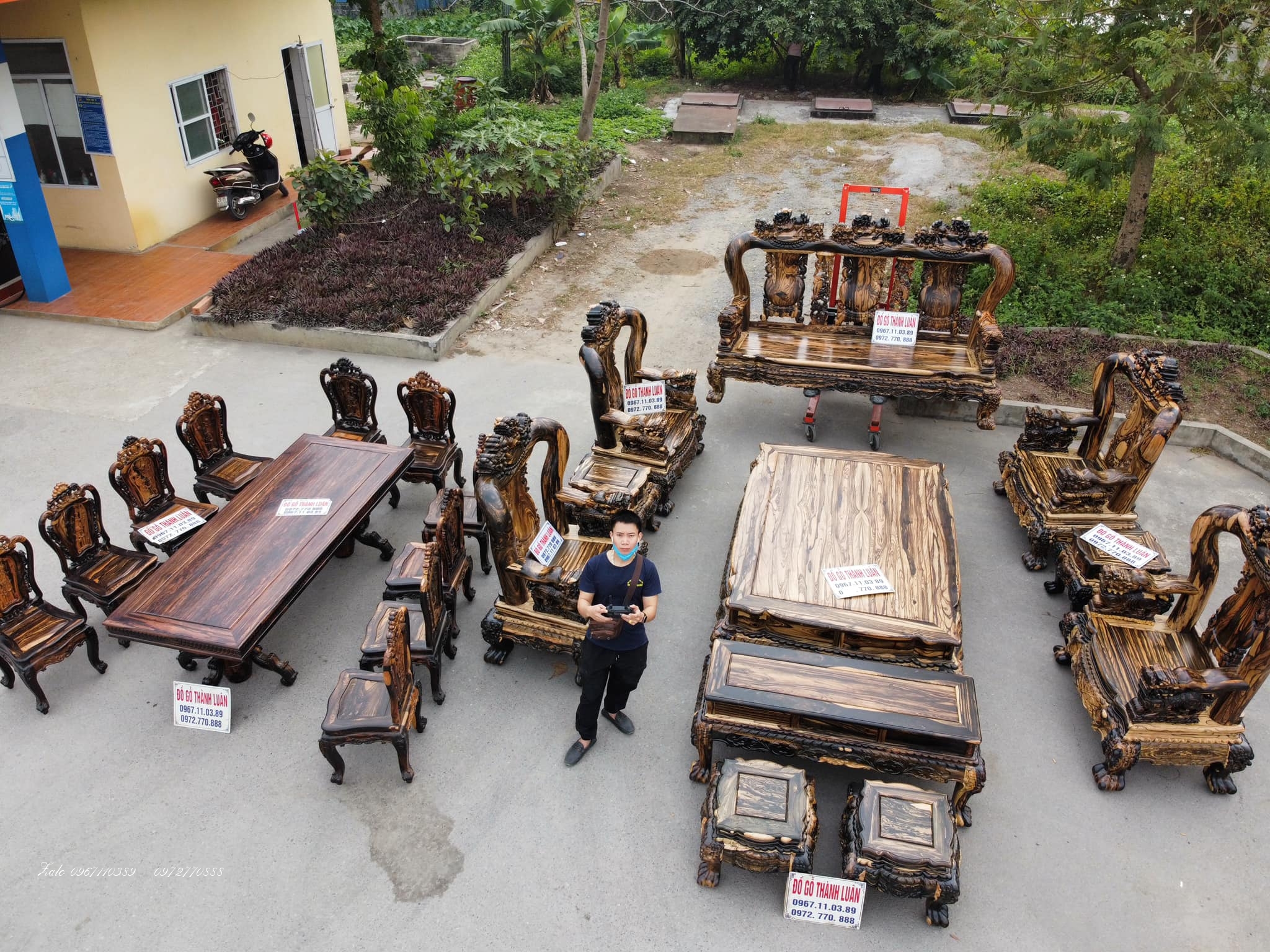 Bộ Bàn Ghế Minh Quốc Nghê Gỗ Mun