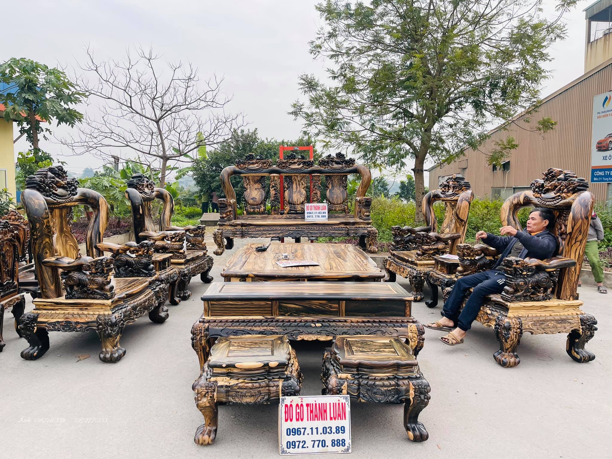 Bộ Bàn Ghế Minh Quốc Nghê Gỗ Mun Cột 16 Chân 17 10 Món